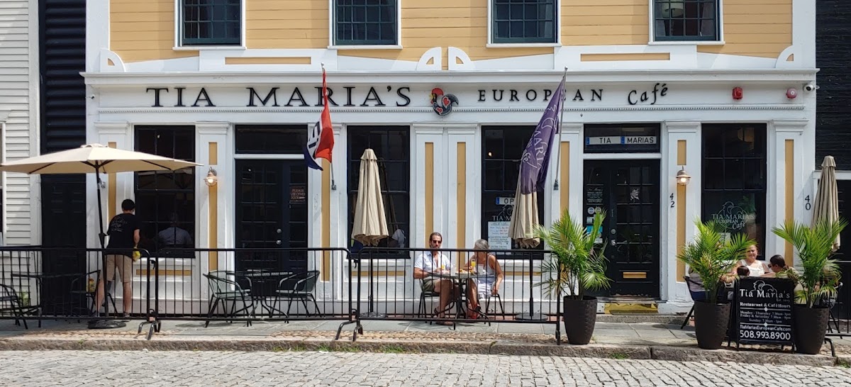 Tia Maria's European Café